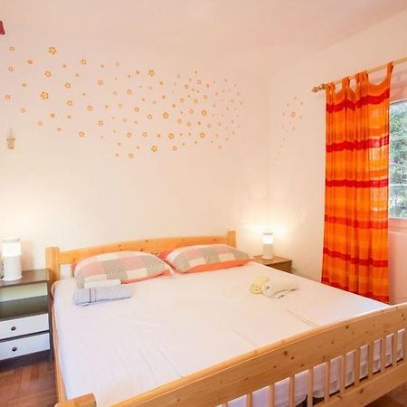 Appartement Robinson Erina à Zarače Extérieur photo