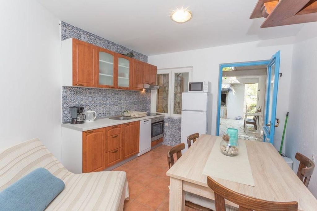 Appartement Robinson Erina à Zarače Extérieur photo