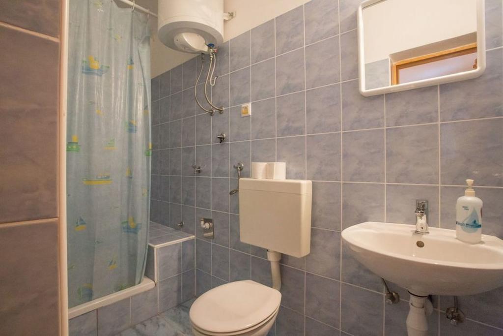 Appartement Robinson Erina à Zarače Extérieur photo