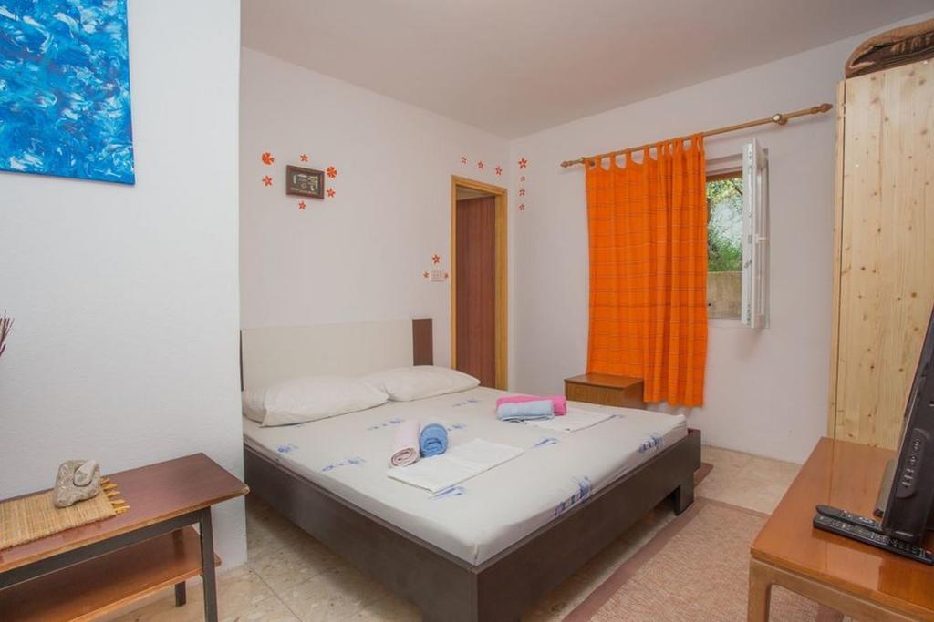 Appartement Robinson Erina à Zarače Extérieur photo